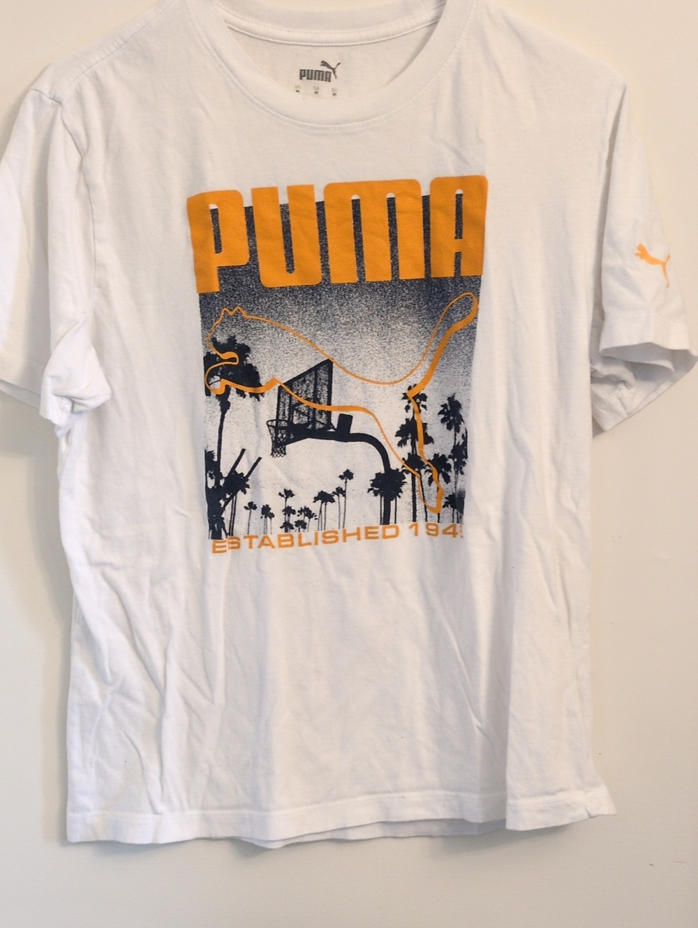 Puma Beach Hoops Tee Shirt Men’s Size MEDIUM